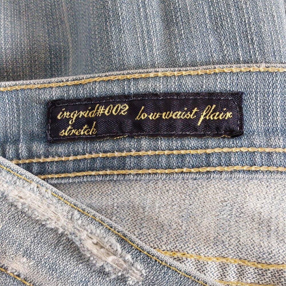 Citizens of Humanity Ingrid #002 28 x 31 Low-Waist Flare Light Wash Distressed - Picture 7 of 13